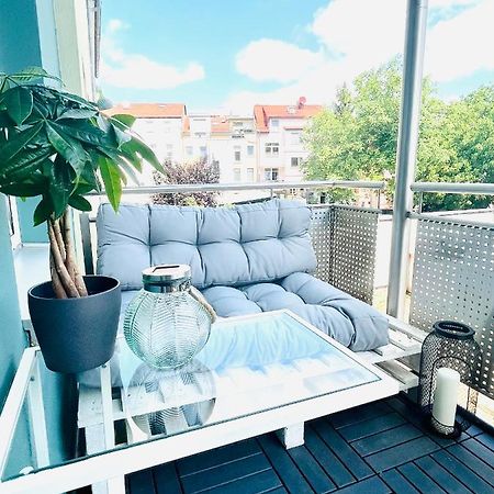 Renoviertes Apartment In Zentraler Lage - Wlan, Smart-Tv, Kueche, Balkon Und Queensize-Bett Fuer 4 Gaeste Erfurt Exterior foto